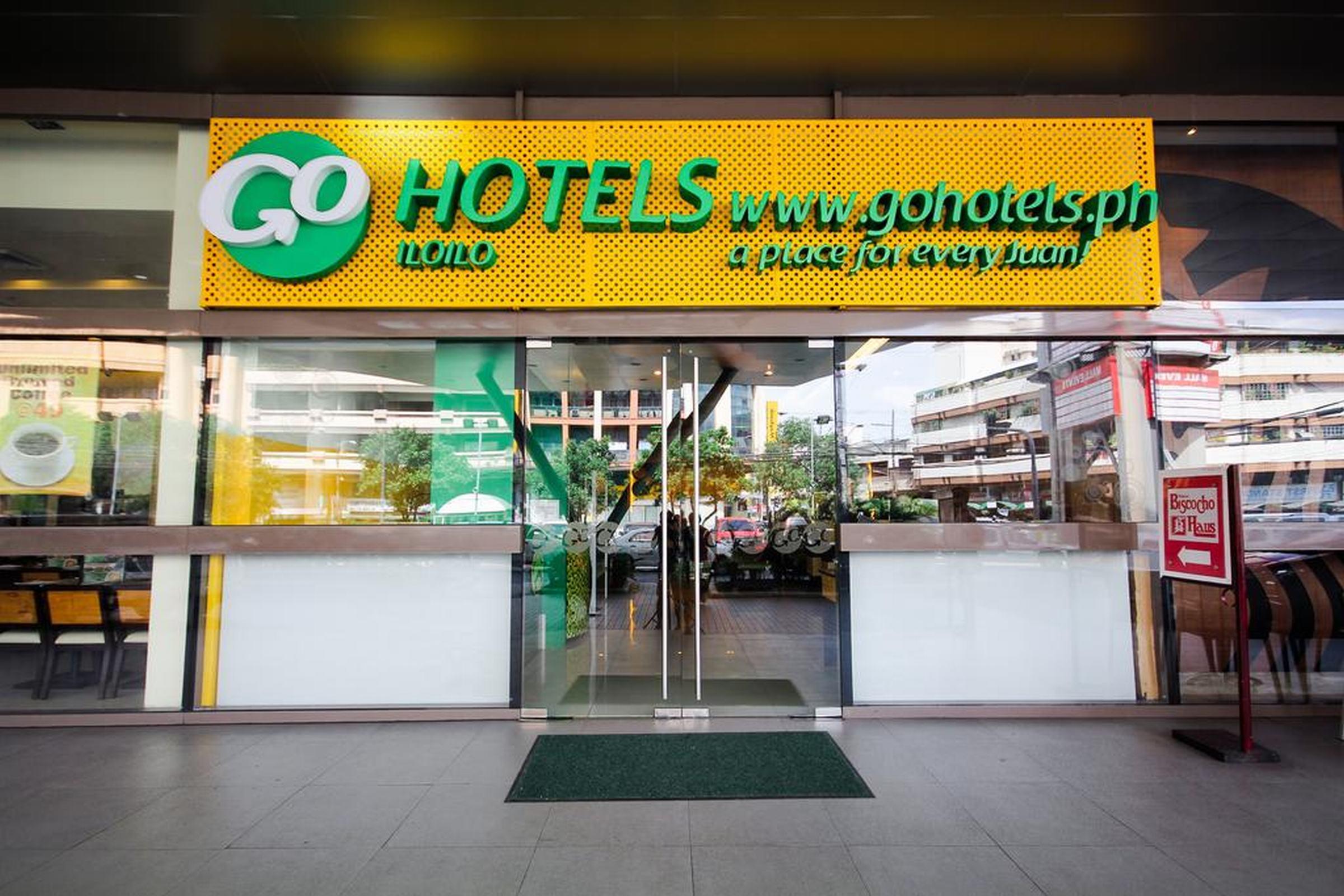 Go Hotels Iloilo Экстерьер фото