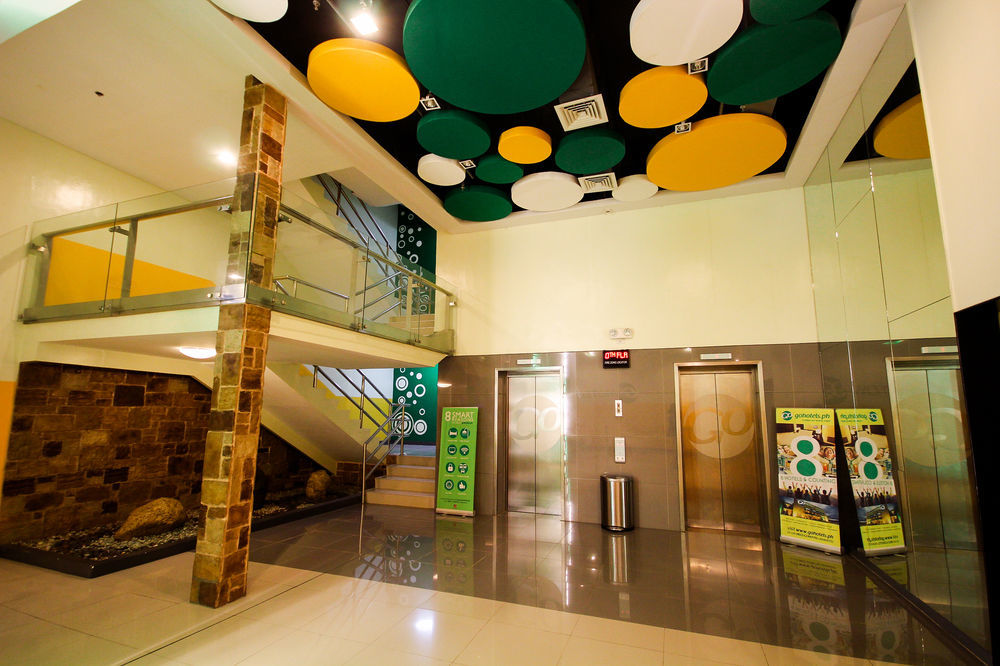 Go Hotels Iloilo Экстерьер фото